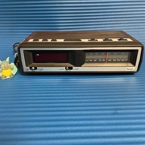 Vintage Sears Model 317 AM/FM Alarm Clock